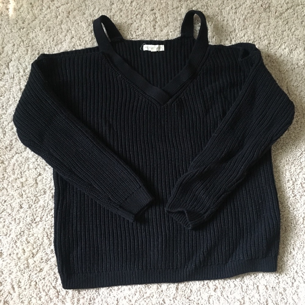 Black cold shoulder pacsun sweater